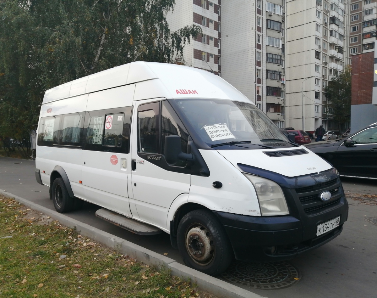 Москва. ПАЗ-3030 (Ford Transit) к134тм