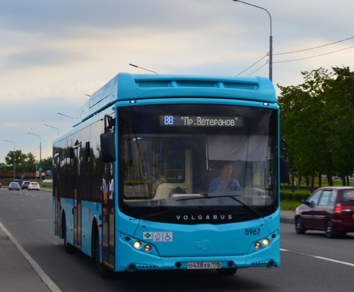 Санкт-Петербург. Volgabus-5270.G2 (CNG) о438хв