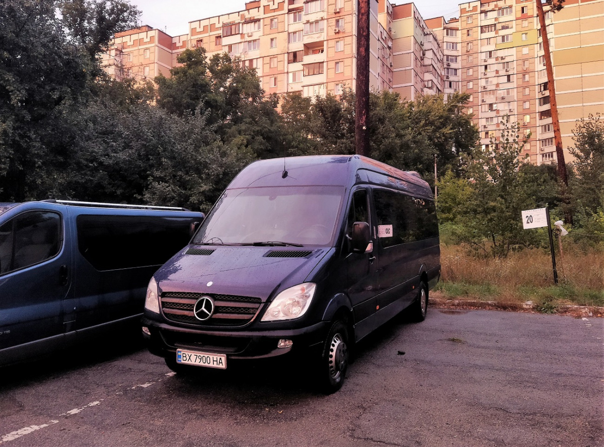 Киев. Mercedes-Benz Sprinter 519CDI BX7900HA