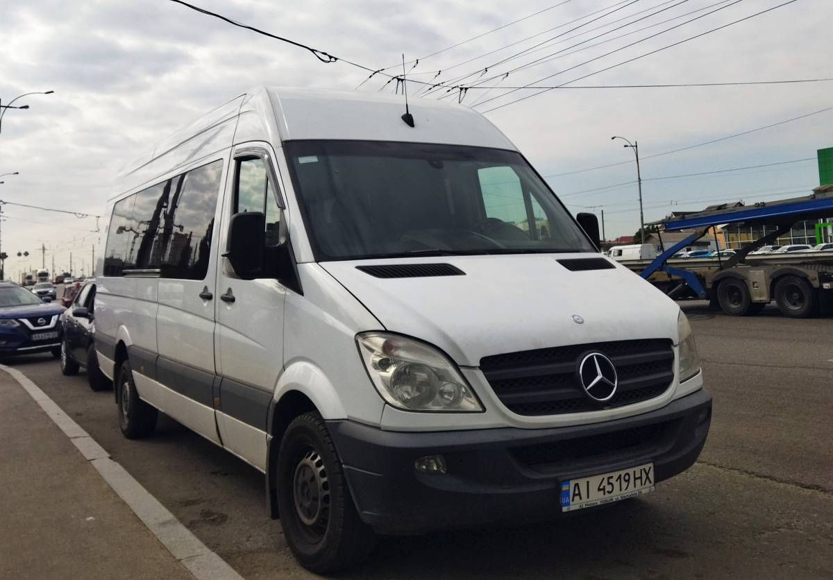 Киев. Mercedes-Benz Sprinter 319CDI AI4519HX