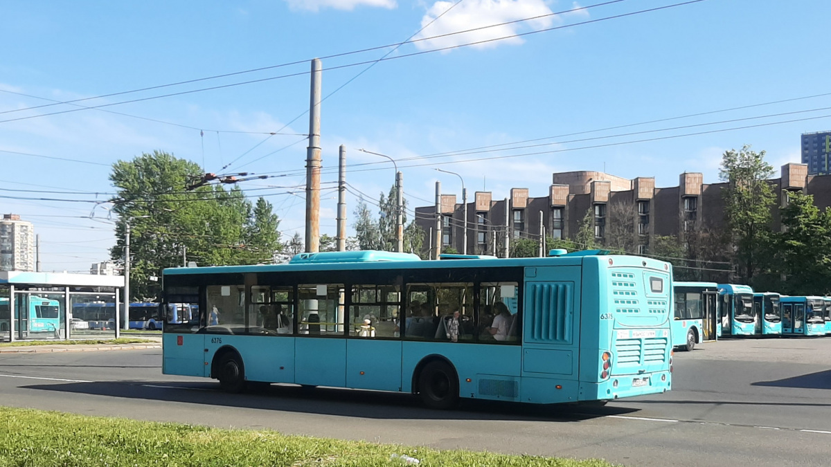 Санкт-Петербург. Volgabus-5270.G2 (LNG) р123оу