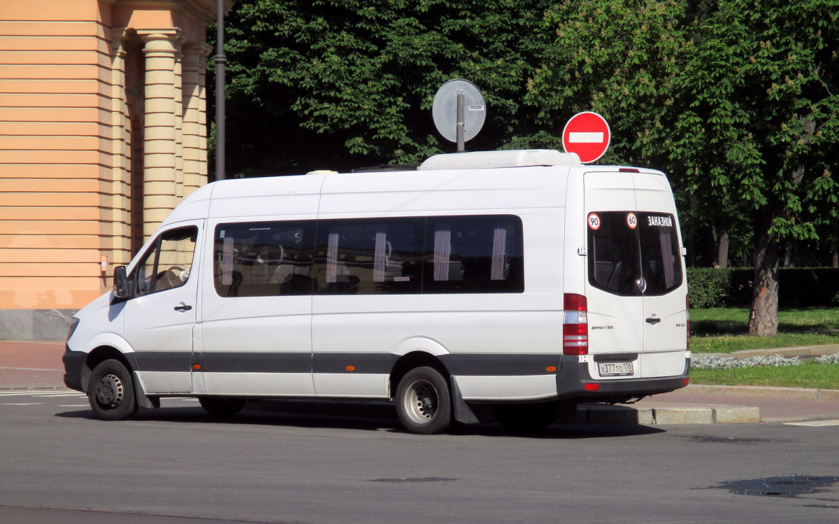 Mercedes-Benz 223602. Луидор 223602. Луидор 223602 фото.