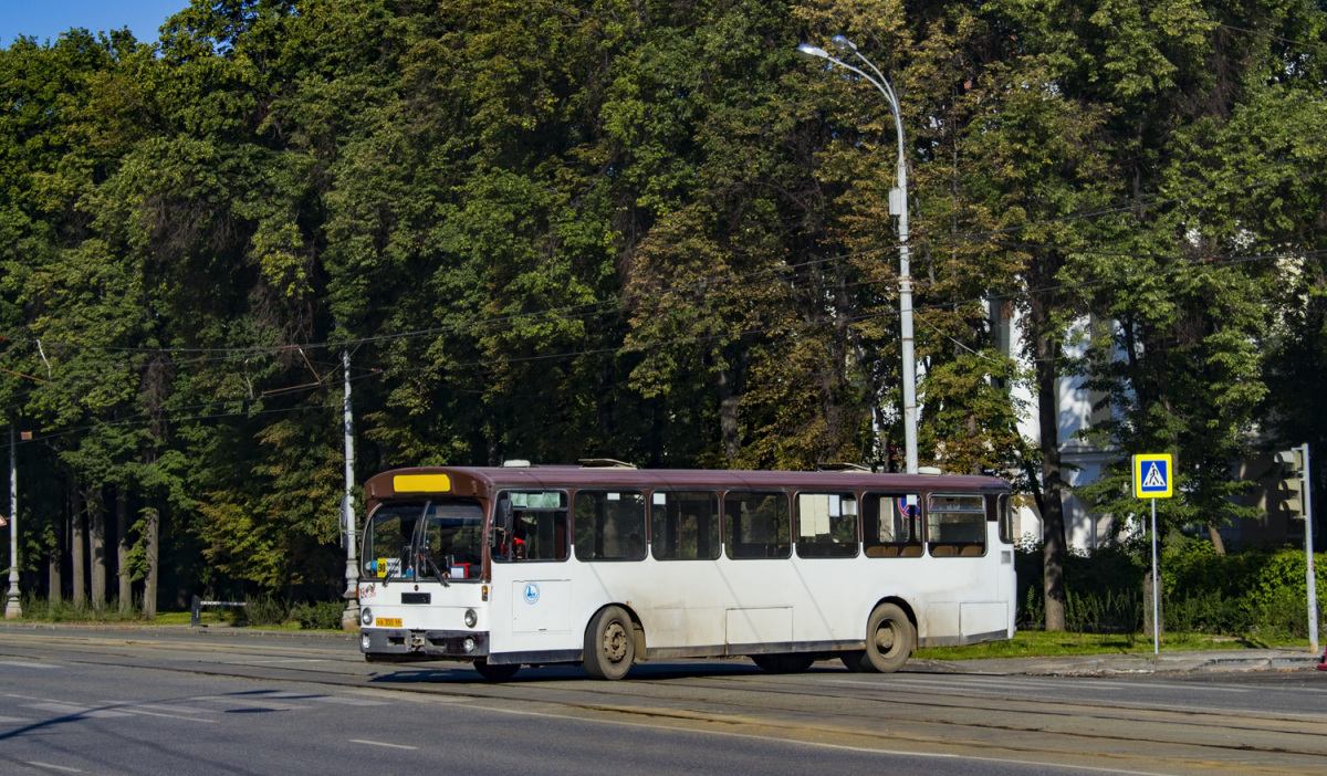 Екатеринбург. Mercedes-Benz O305 кв300