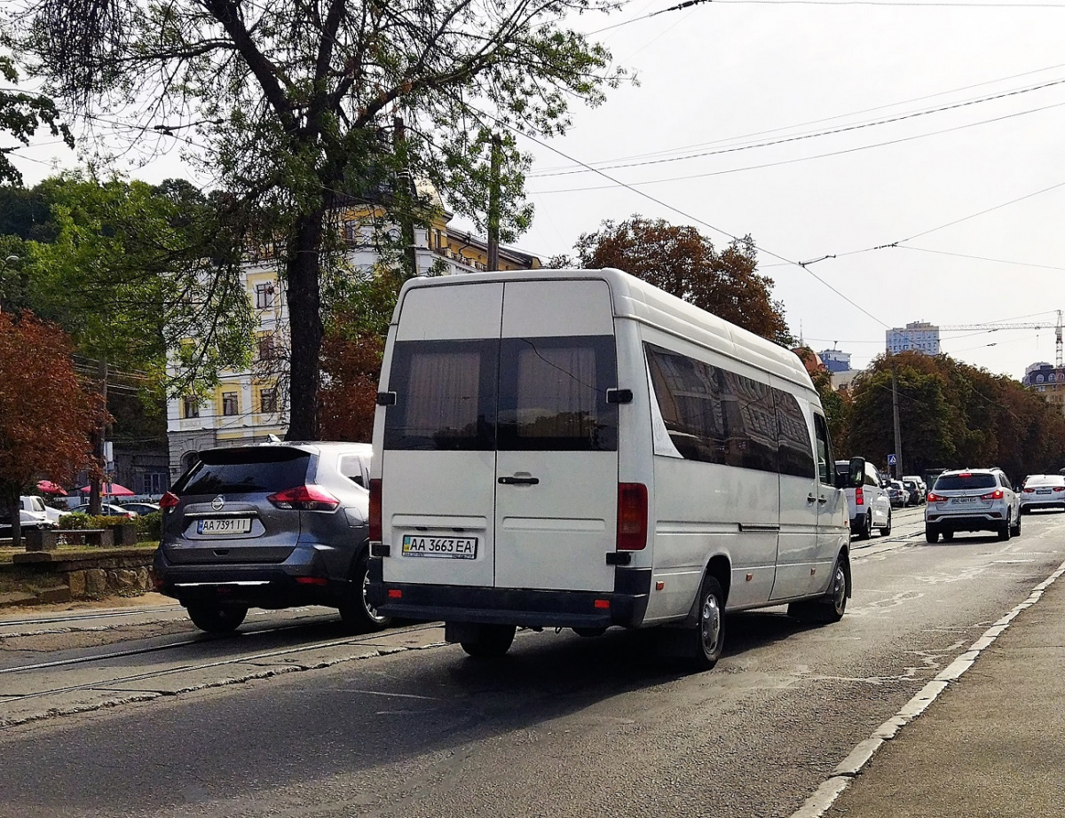 Киев. Volkswagen LT35 AA3663EA