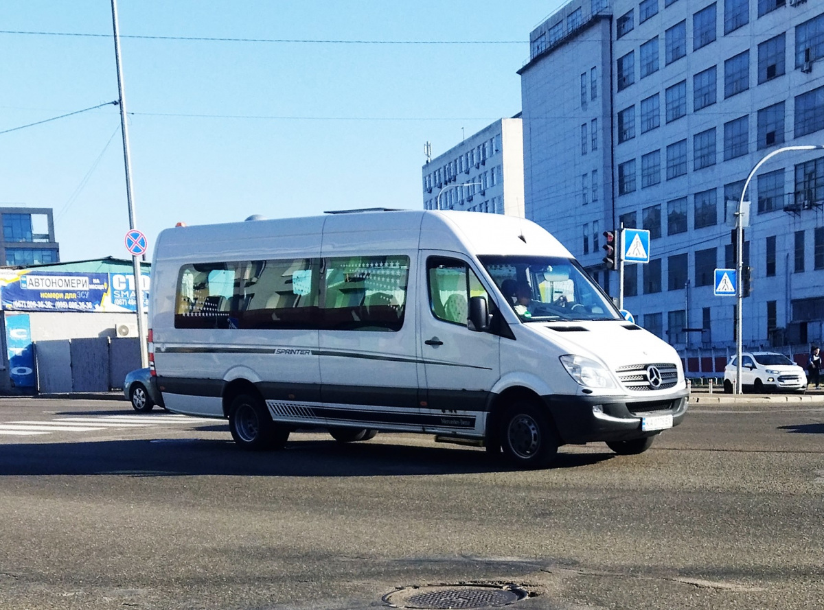 Киев. Mercedes-Benz Sprinter 516CDI KA0775EX