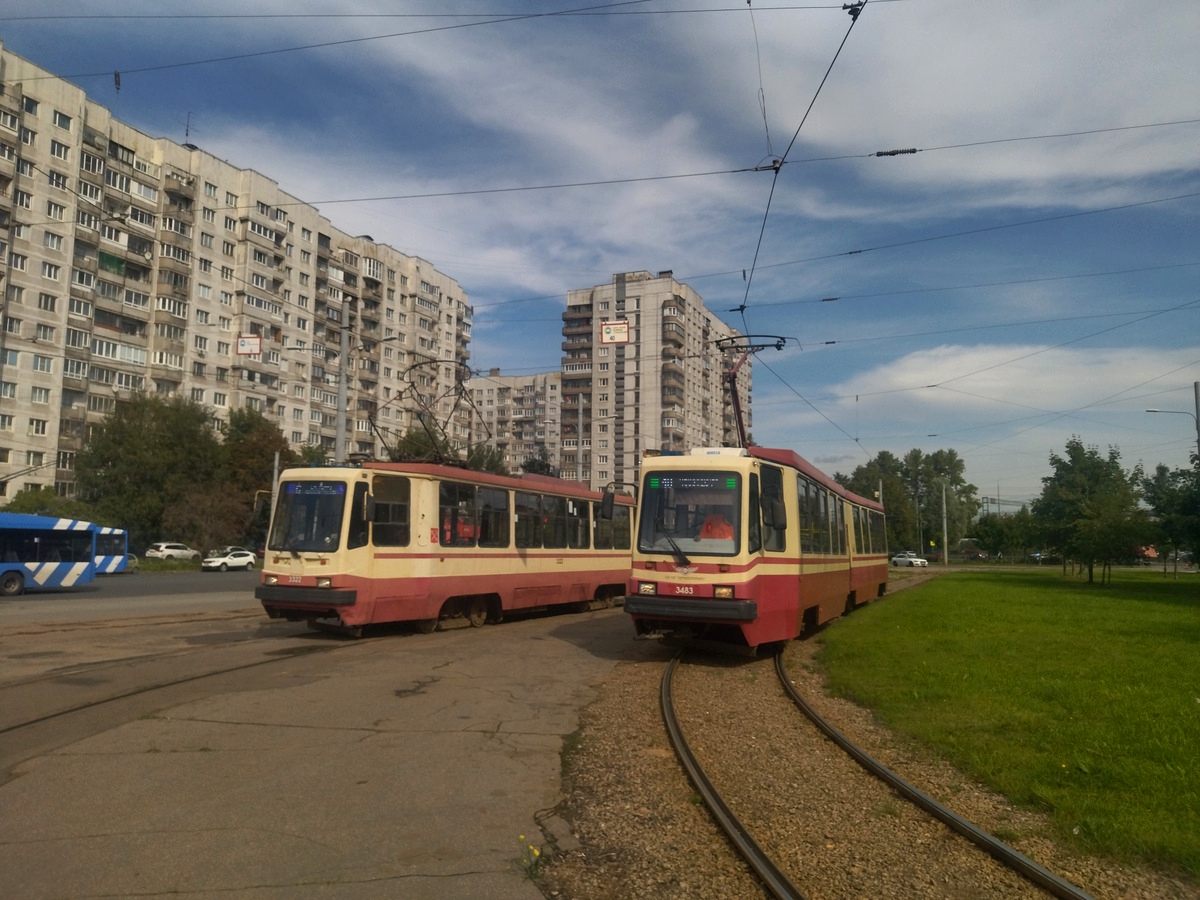Санкт-Петербург. ЛВС-86М2 №3483, 71-134К (ЛМ-99К) №3322
