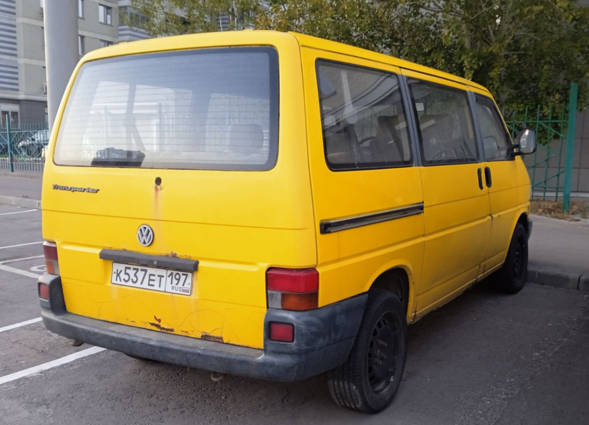 Москва. Volkswagen T4 Transporter к537ет