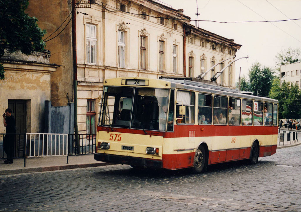 Львов. Škoda 14Tr11/6 №575