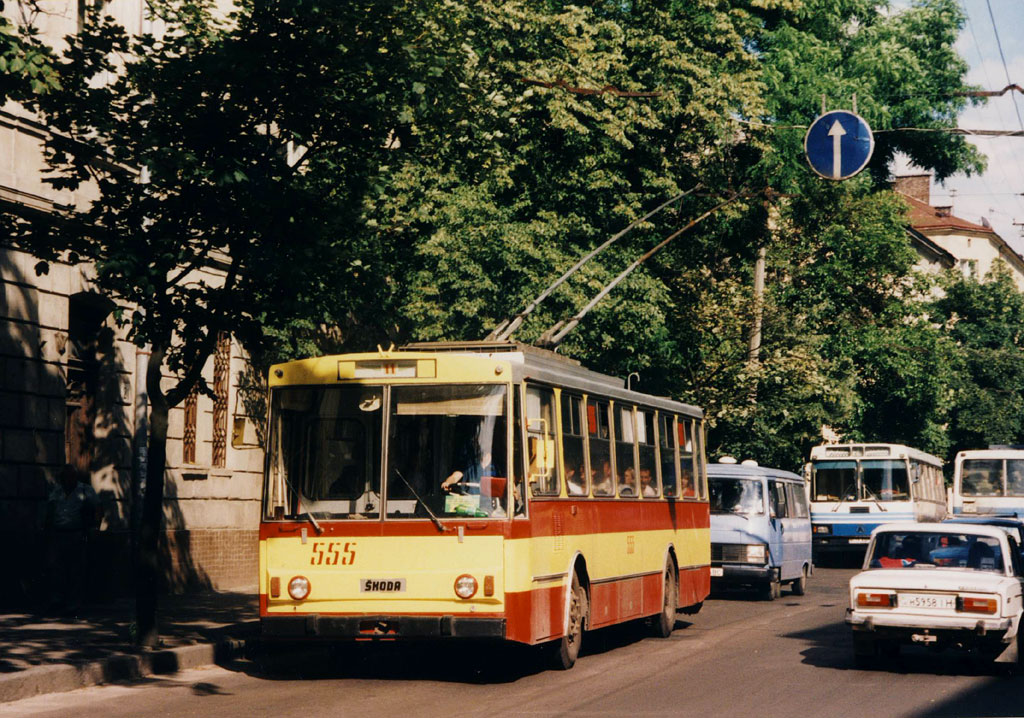 Львов. Škoda 14Tr89/6 №555