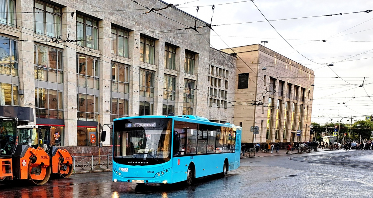 Санкт-Петербург. Volgabus-5270.G4 (LNG) р075ут