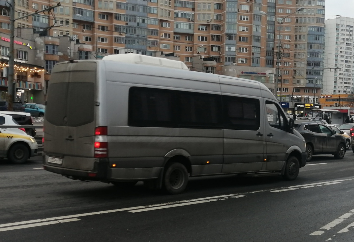 Москва. Луидор-223602 (Mercedes-Benz Sprinter) т055ру