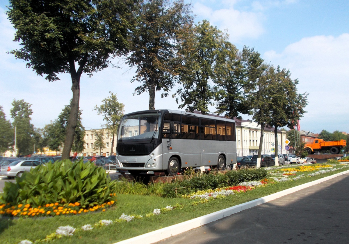 Памятник автобусу МАЗ-241 возле завода МАЗ - Минск - Фото №277207 - Твой  Транспорт