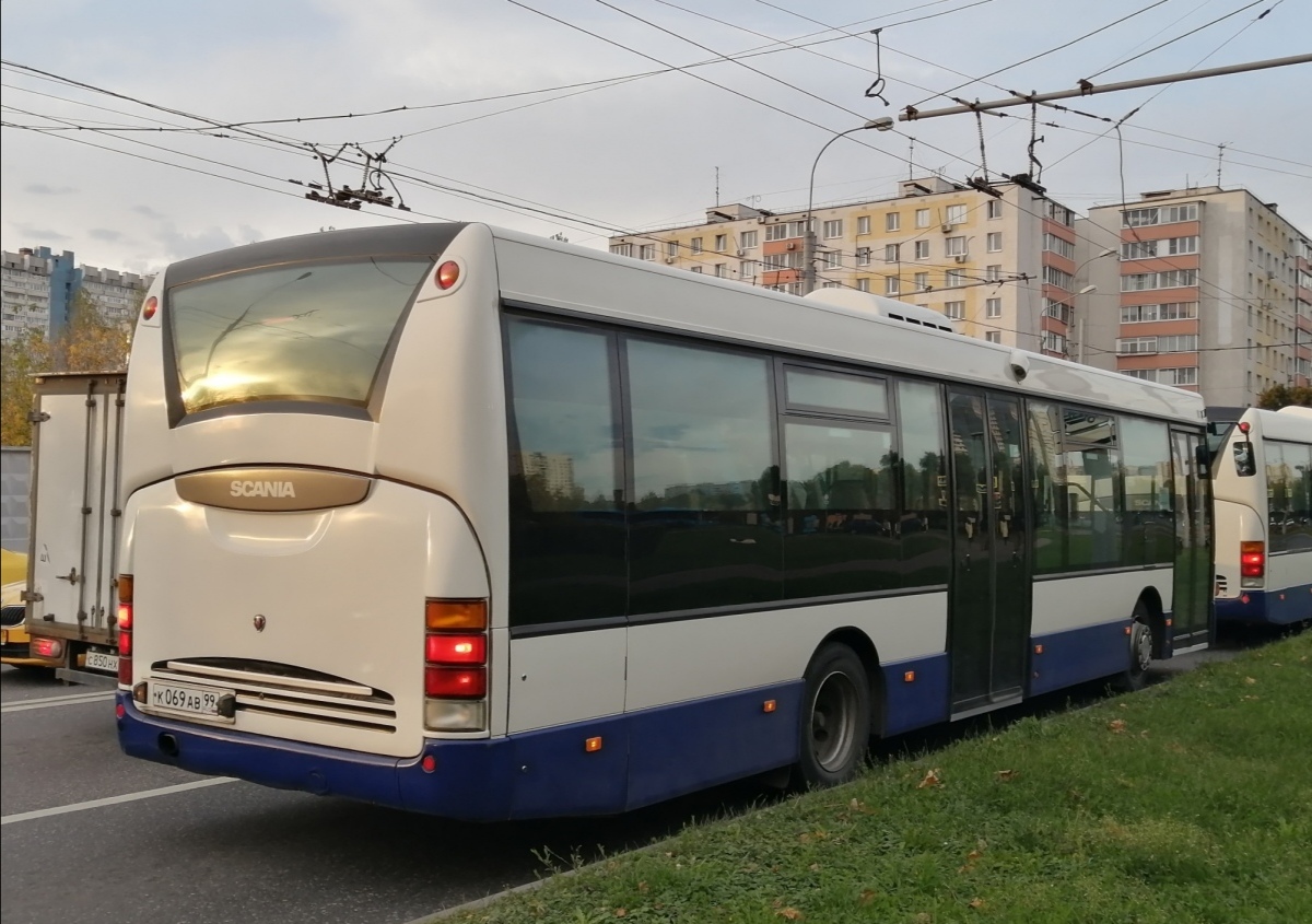 Москва. Scania OmniLink CL94UB к069ав