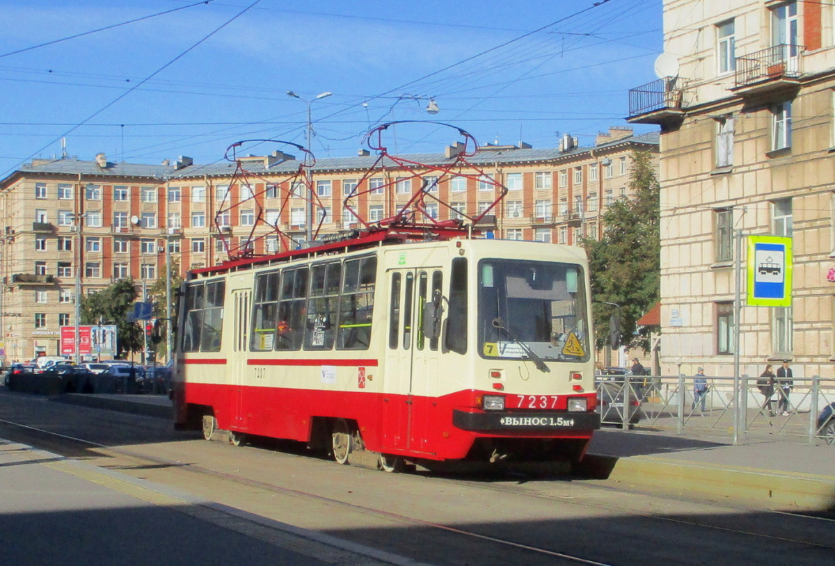 Санкт-Петербург. ТС-77 №7237