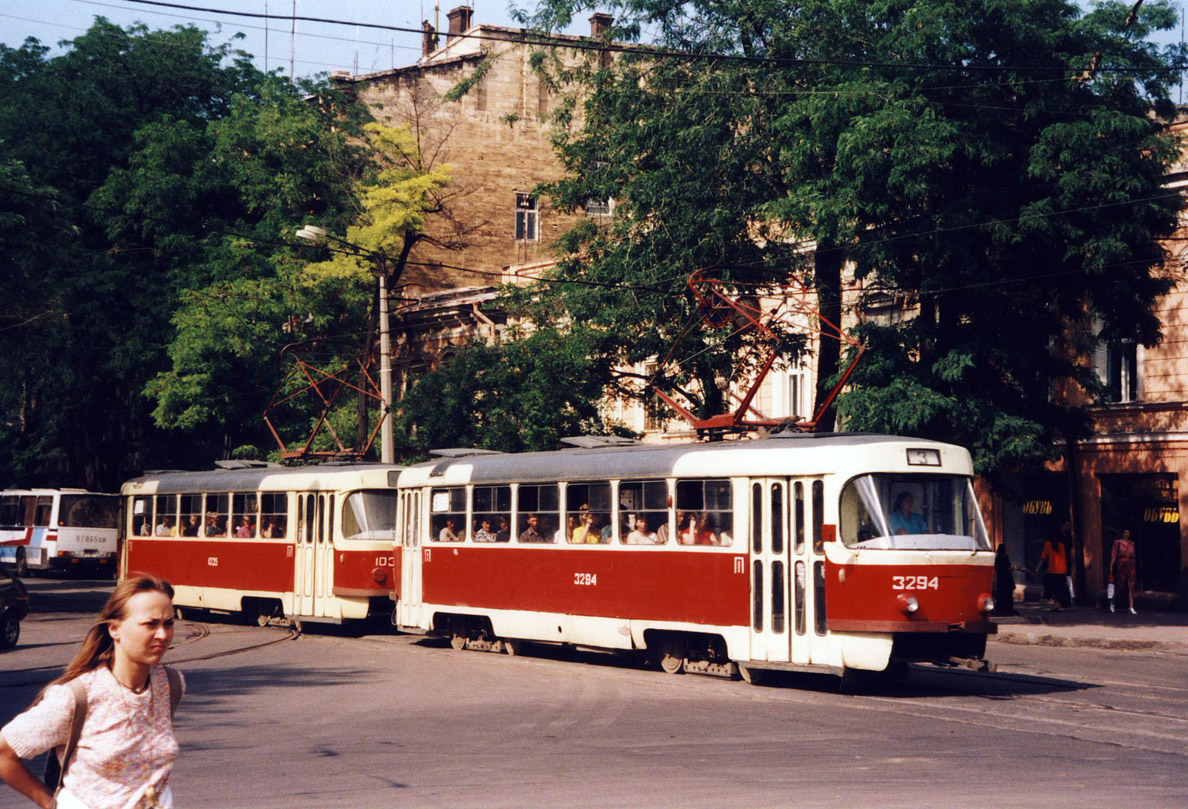 Одесса. Tatra T3 (двухдверная) №3294, Tatra T3 (двухдверная) №1035, Ikarus 255 078-65OB