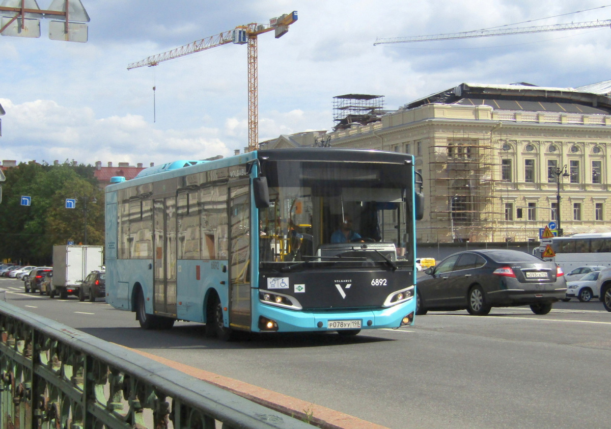 Санкт-Петербург. Volgabus-4298.G4 (LNG) р078уу