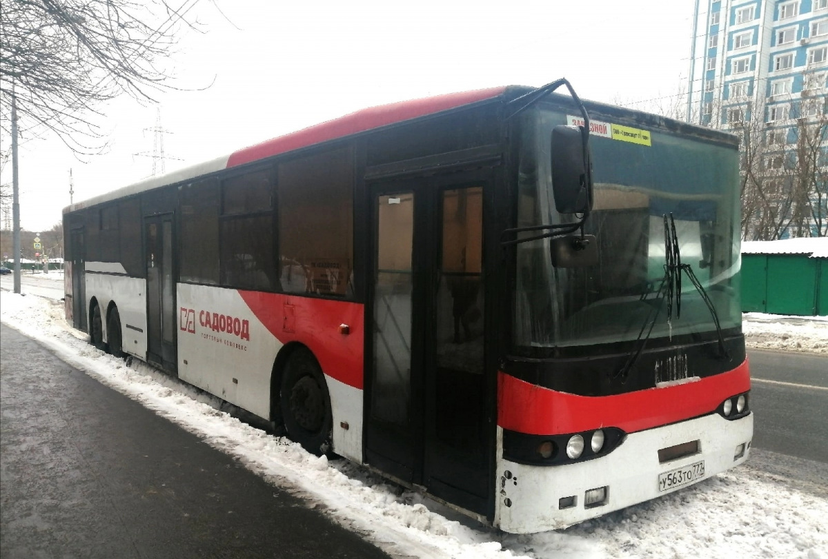 Москва. Автобус Волжанин-6270