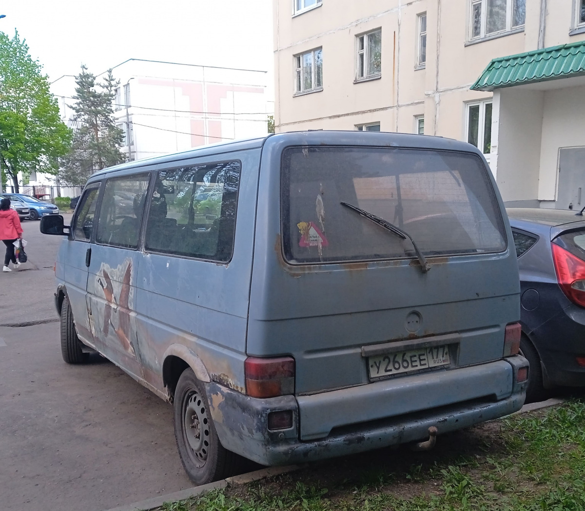 Москва. Volkswagen T4 Transporter у266ее