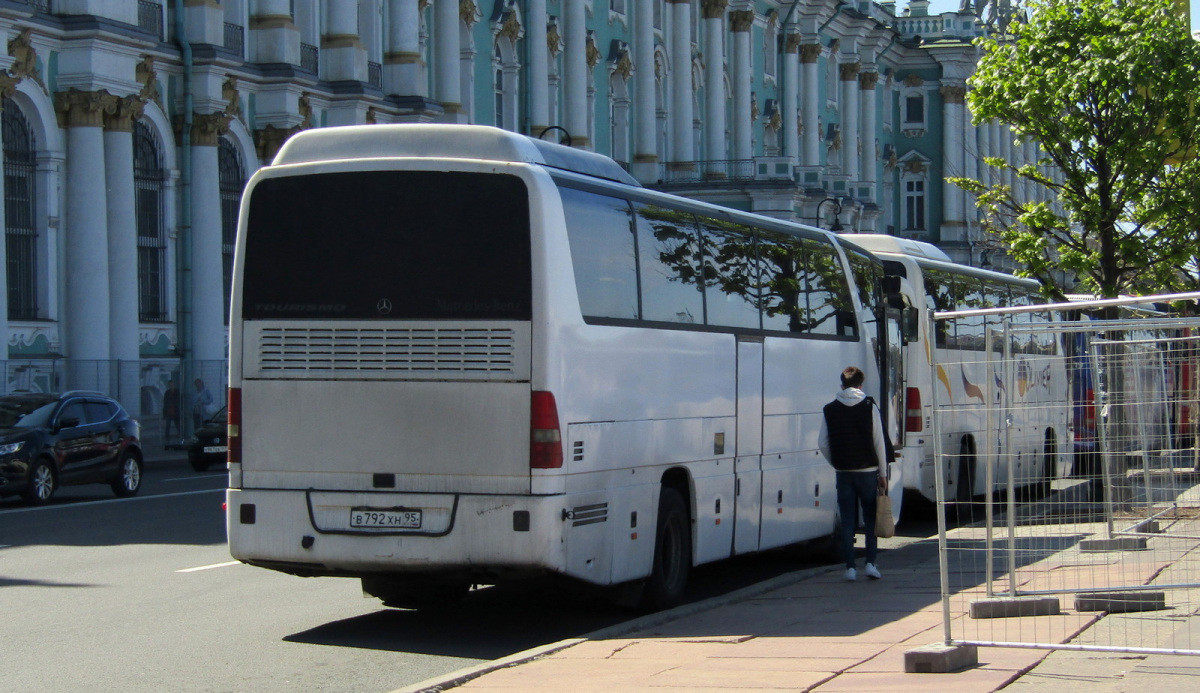 Санкт-Петербург. Mercedes-Benz O350 Tourismo в792хн