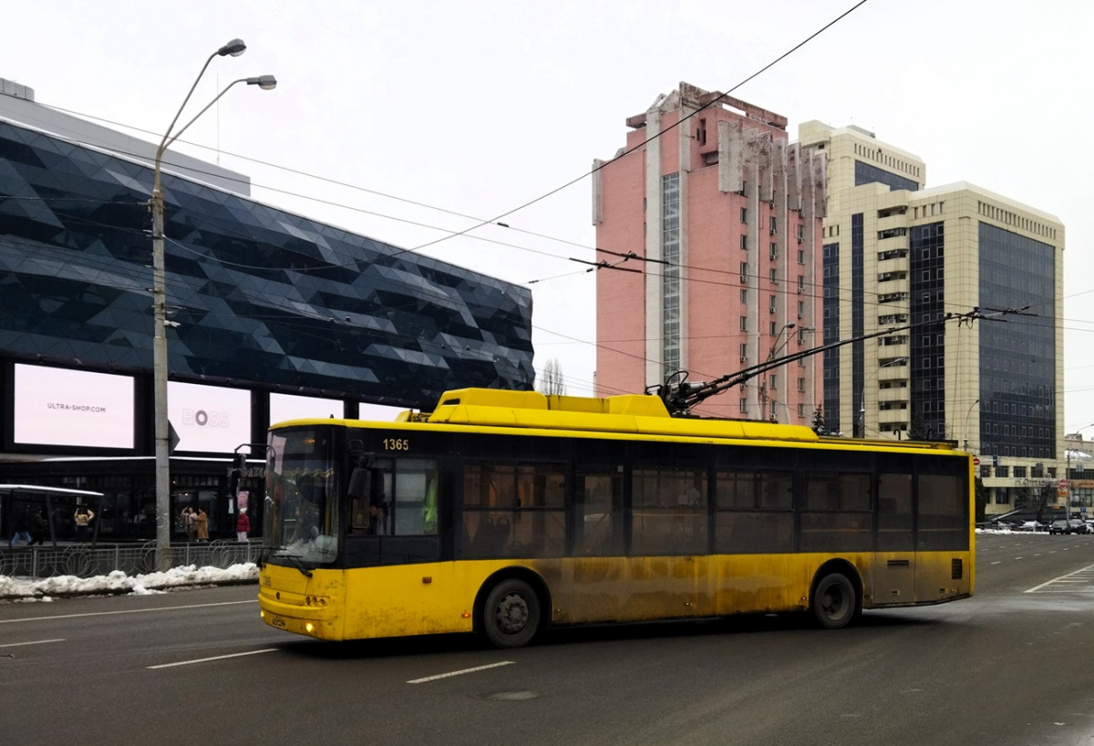 Киев. Богдан Т70110 №1365