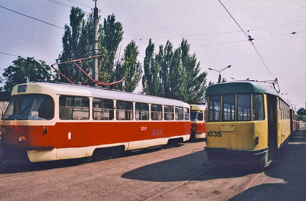 Одесса. Tatra T3SU №5018, Tatra T3 (двухдверная) №1035