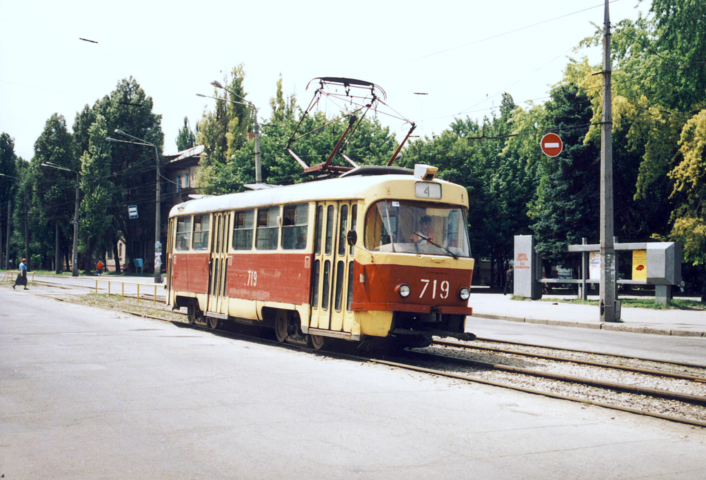 Запорожье. Tatra T3SU №719