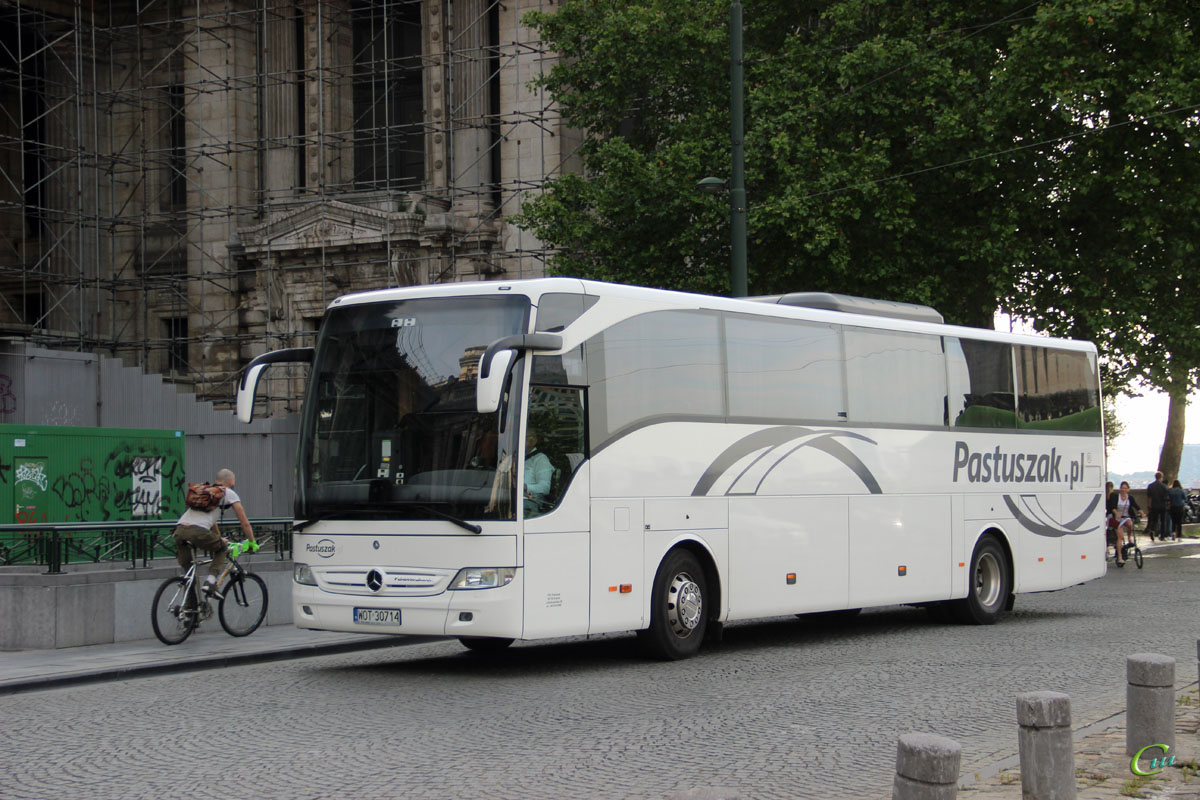 Брюссель. Mercedes-Benz Tourismo WOT 30714