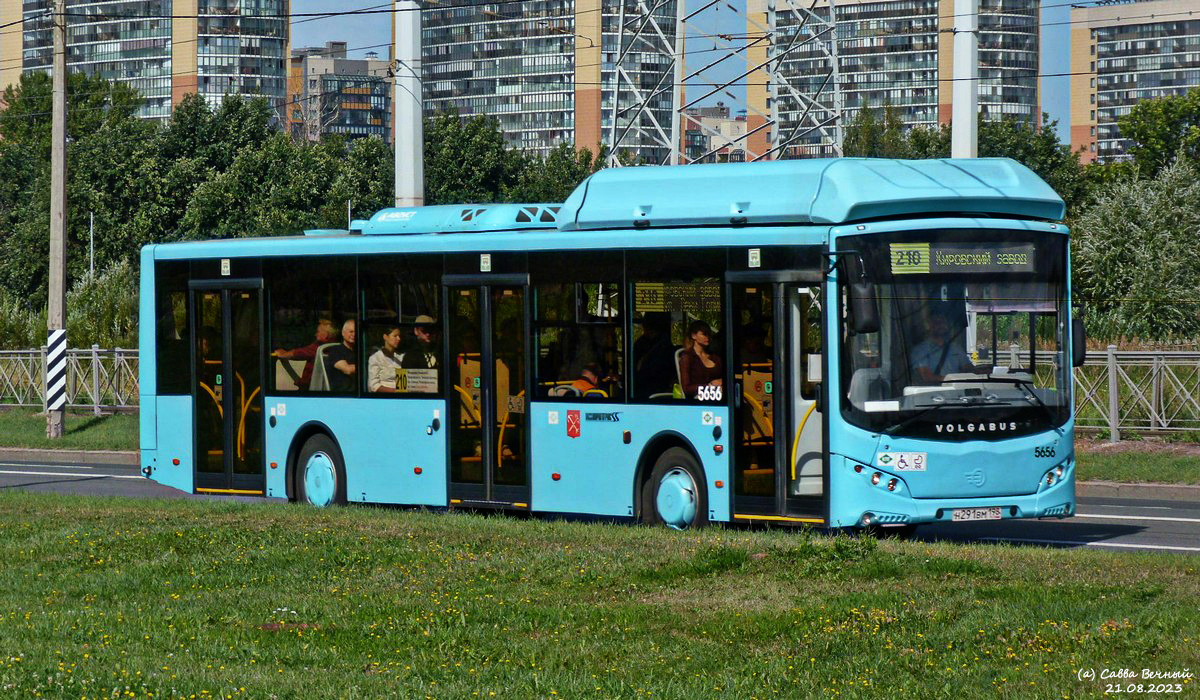 Санкт-Петербург. Volgabus-5270.G4 (CNG) н291вм