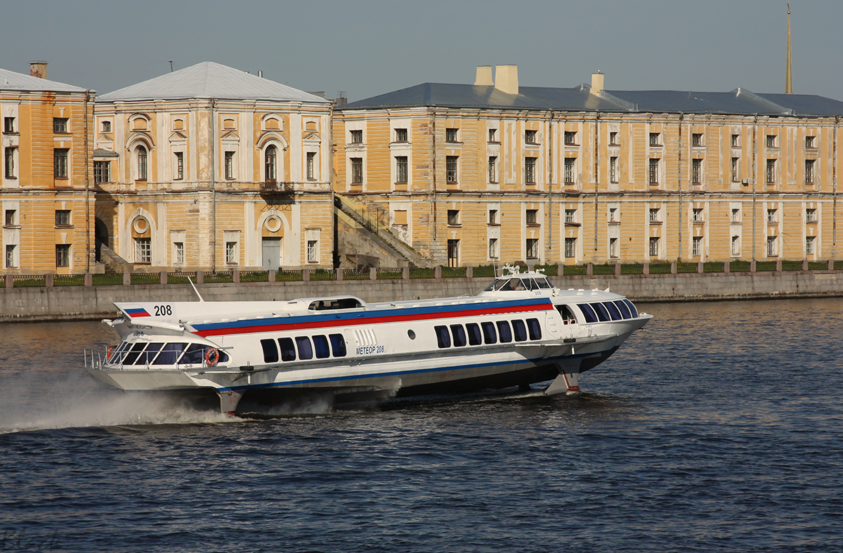 Санкт-Петербург. Судно на подводных крыльях Метеор-208 (проект судна: 342Э, тип судна: Метеор)