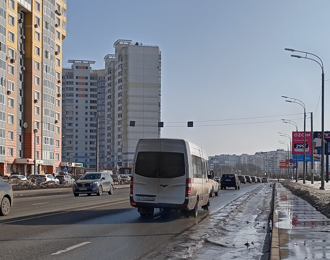 Москва. Самотлор-НН-323911 (Mercedes-Benz Sprinter 515CDI) е915ка