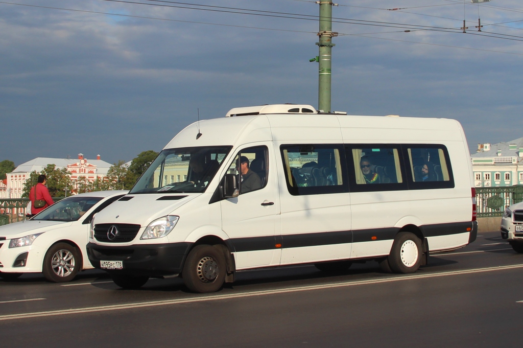 Санкт-Петербург. Луидор-22360C (Mercedes-Benz Sprinter) н195рс