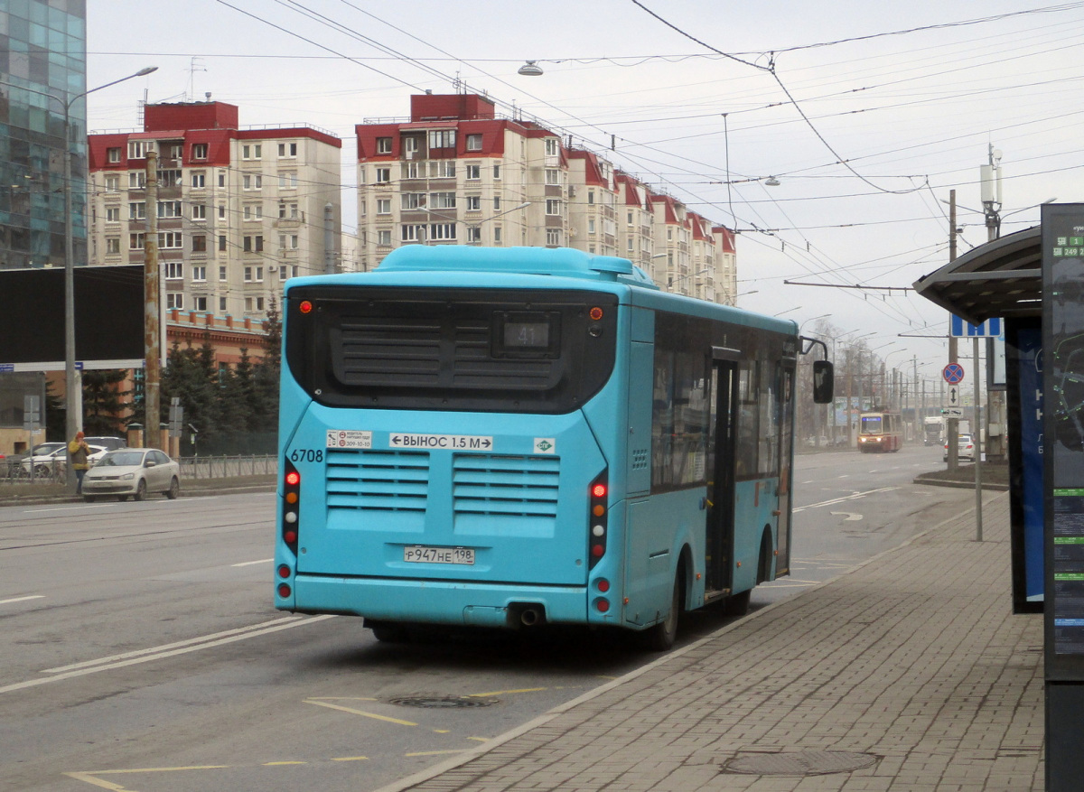 Санкт-Петербург. Volgabus-4298.G4 (LNG) р947не