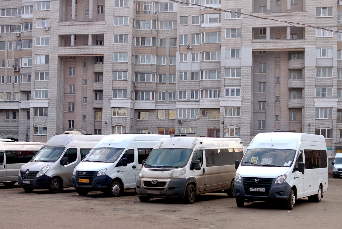 Renault Master (НиАЗ) н673вт, Нижегородец-2227 (Peugeot Boxer) н103ау,  ГАЗ-A65R52 ГАЗель Next ан073, ГАЗ-A65R32 ГАЗель Next н771ху - Брянск - Фото  №300749 - Твой Транспорт